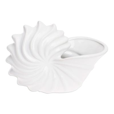 'Handcrafted Shell-Shaped Ceramic Flower Pot in White'