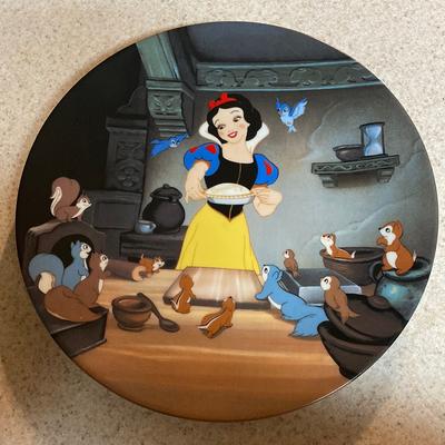 Disney Other | Disney Collectable Snow White Plate. | Color: White | Size: Os