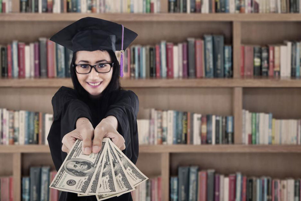 Some popular parent student loans that you can consider