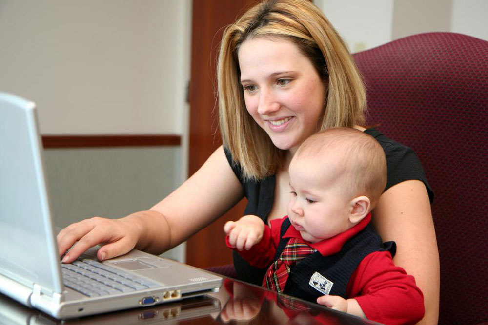 Why home businesses are good idea for moms