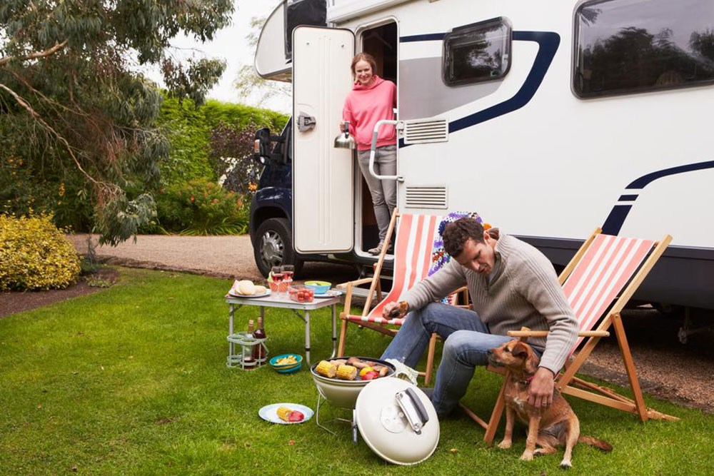 Why is GMC Conversion vans ideal for family-tripping