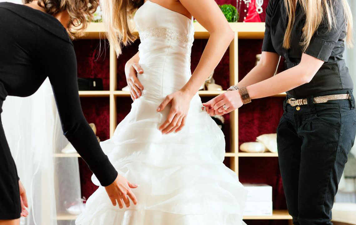 Best places to buy wedding clothing at a discounted price