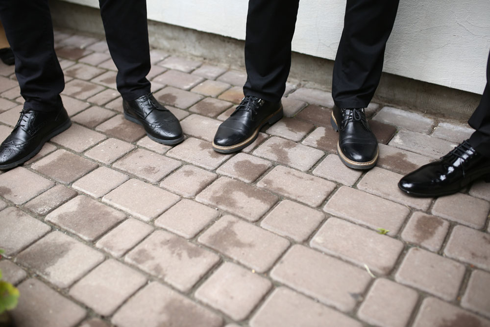 Pro tips for picking the right slip-resistant restaurant shoes