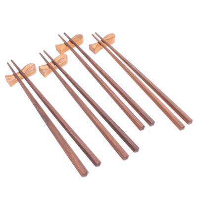 'Set of 4 Teak Wood Chopsticks with Fish-Shaped Rests'