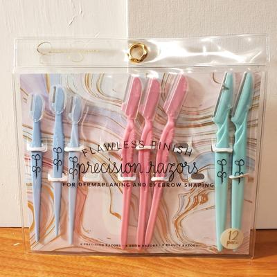 Jessica Simpson Skincare | Jessica Simpson Precision Razors Flawless Finish Dermaplaning & Eyebrow Shaping | Color: Tan | Size: Os