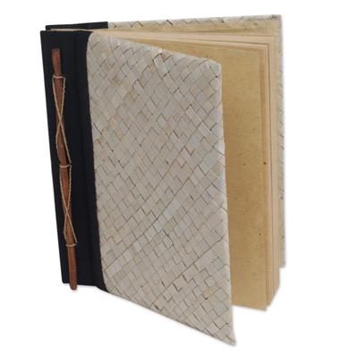 Weaver Wonder,'Pandan Leaf Woven Journal with 100 Rice Straw Pages'