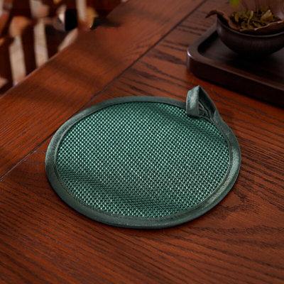Umber Rea 7.87" Placemat Charger in Green | 7.87 W x 7.87 D in | Wayfair 04WLY7327SYNDNQ9PD8JA