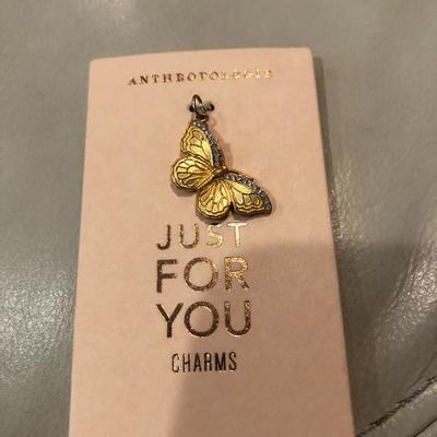 Anthropologie Jewelry | Anthropologie Goldtone Crystal Accented Charm | Color: Gold | Size: 1” Wide
