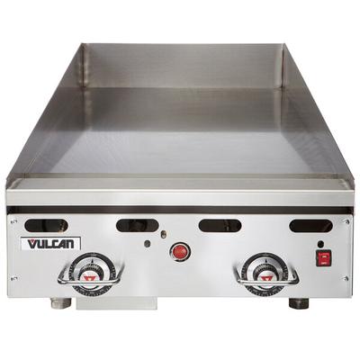 Vulcan 924RX-30 Natural Gas 24" Griddle with Snap-Action Thermostatic Controls and Extra Deep Plate - 54,000 BTU