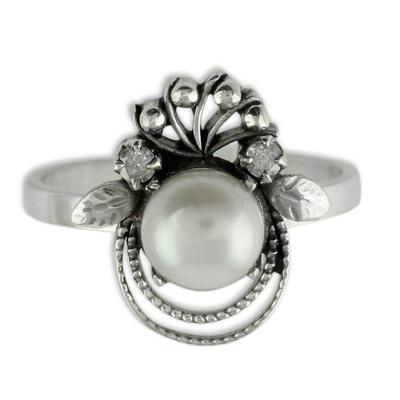 'Bridal Bouquet' - Sterling Silver Cocktail Ring with Pearl Bridal Jew