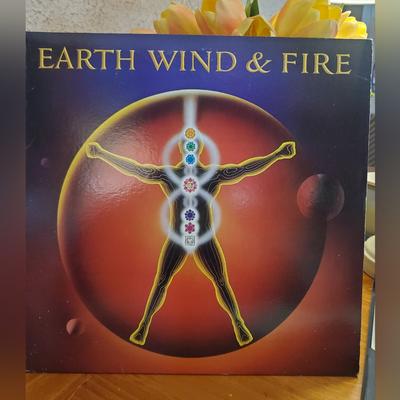 Columbia Media | Earth , Wind And Fire 1983 Funk/Soul | Color: Orange/Purple | Size: Os