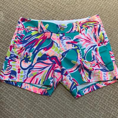 Lilly Pulitzer Shorts | Lilly Pulitzer Size 00 Callahan Shorts | Color: Blue/Green | Size: 00