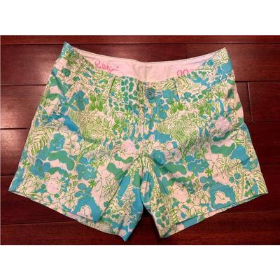 Lilly Pulitzer Shorts | Lilly Pulitzer Size 00 Callahan Shorts Xs Green Blue White | Color: Green/White | Size: 00